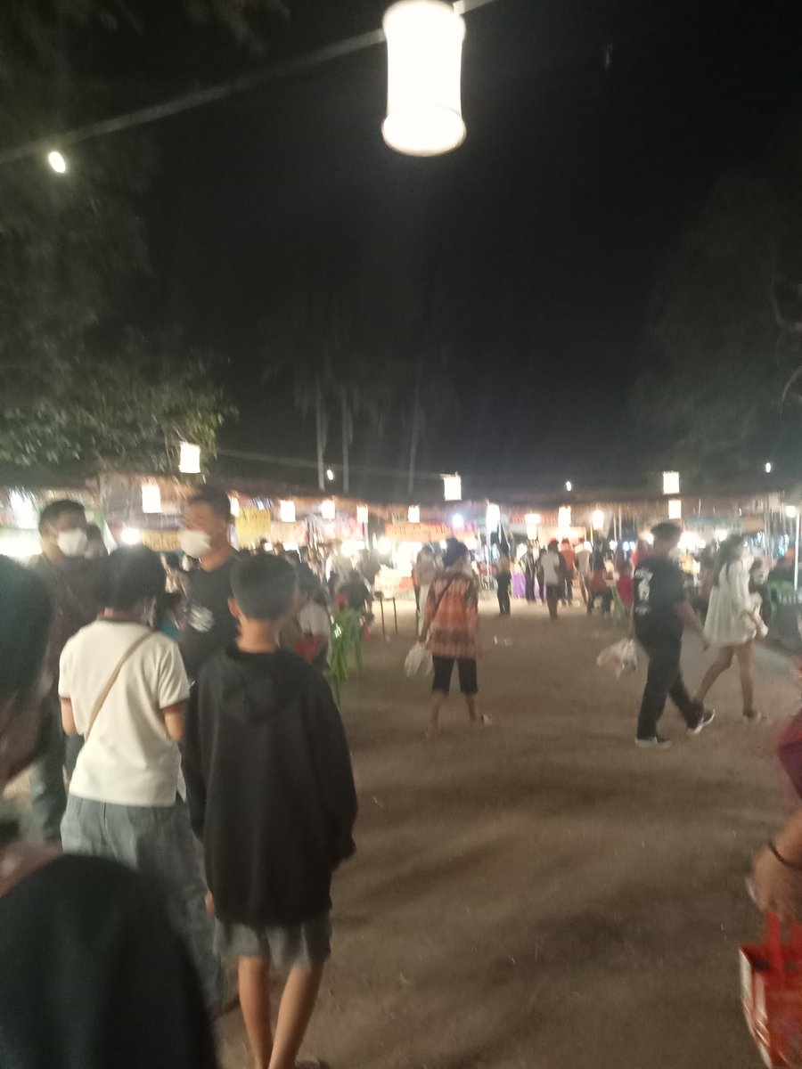 ph54387377's tweet photo. เงี่ยน#สุโขทัย https://t.co/iucUnqsIr5