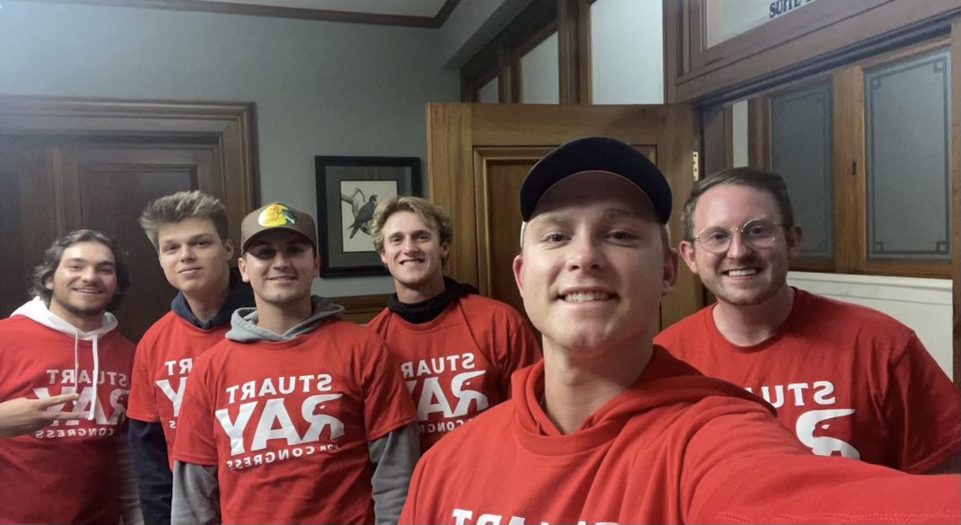 Mr_FrazierKY's tweet photo. Good morning, Louisville. Let’s send a “Ray” of hope to Congress. On this Election Day, vote @StuartRayforD3. #ElectionDay https://t.co/wOoKuapL0h