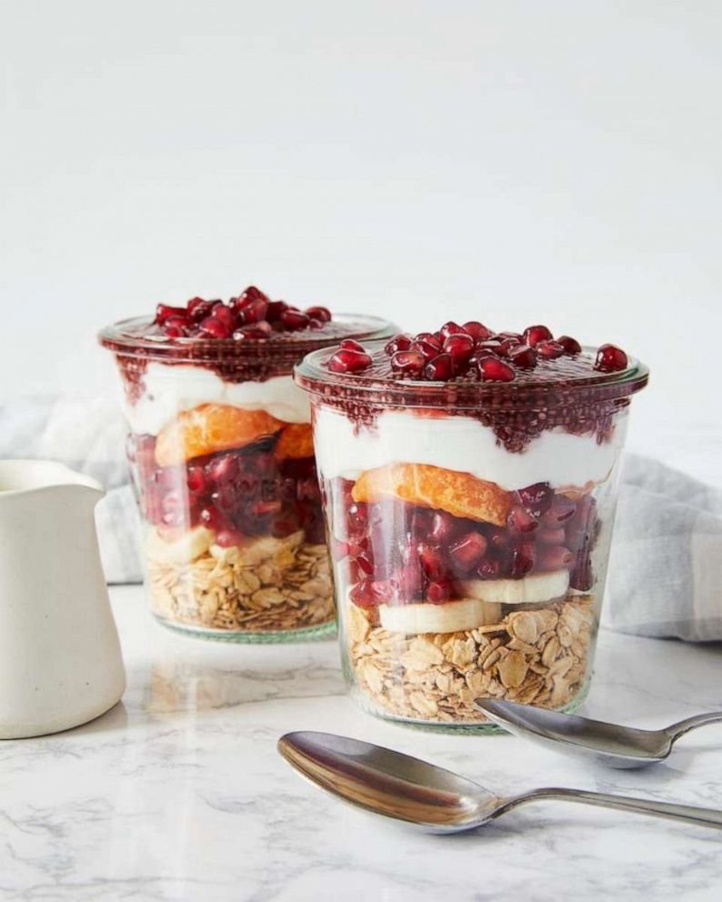 Yes, it is pomegranate season!  Here is an overnight oats recipe that uses the tasty fruit! abcnews.go.com/GMA/Food/recip…