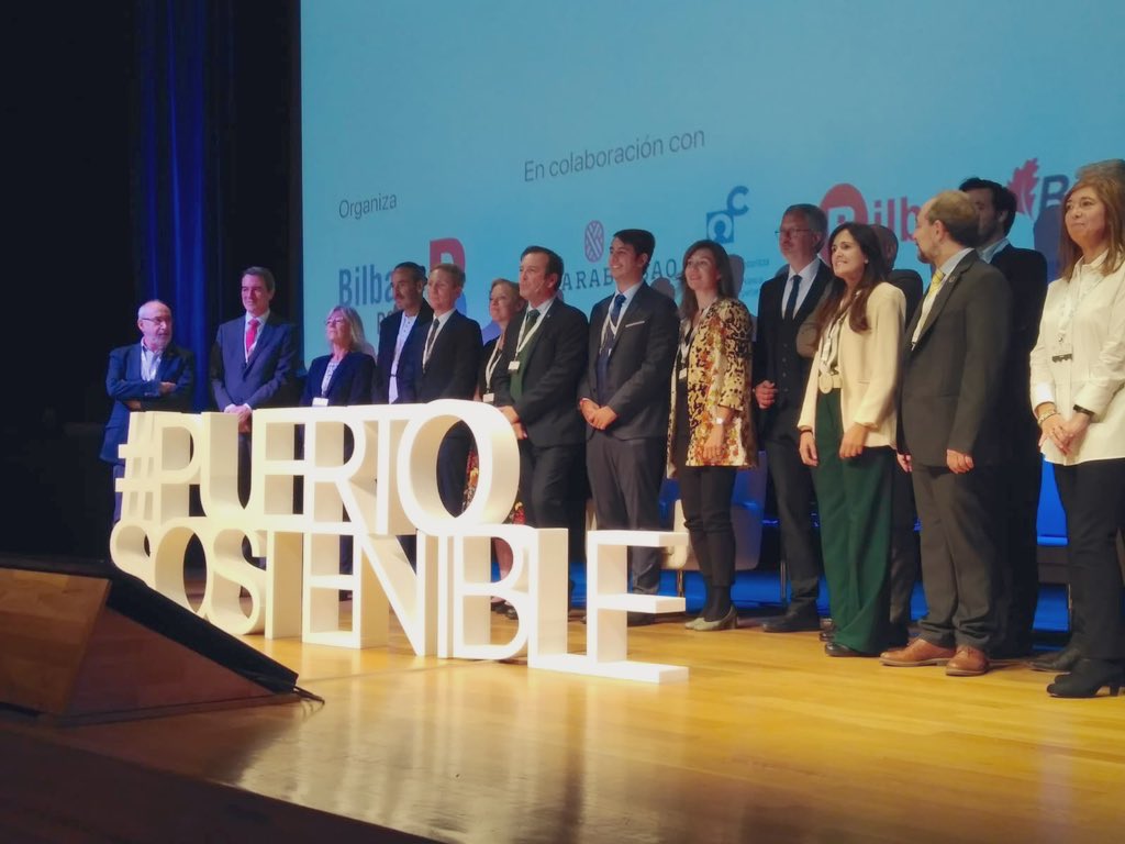 AURMANAGENCIA's tweet photo. Hemos estado en el congreso #PuertoSostenible de la mano de @bilbaoport en el @Euskalduna_eus . Mañana continua en la Terminal de Cruceros Olatua. ¡Zorionak a todos y a todas por el evento! 👏🏼 #aurman https://t.co/JMtfy4757T