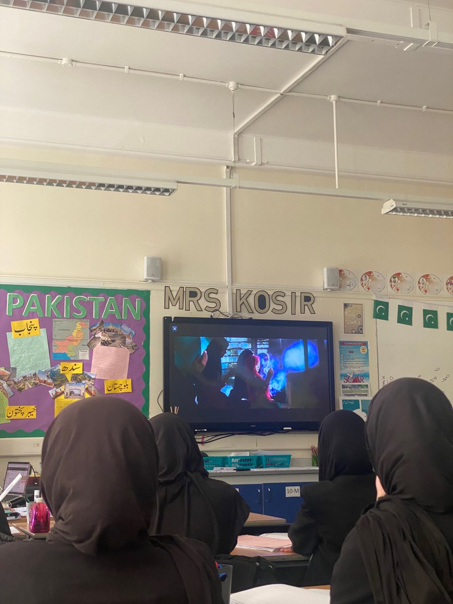 In Urdu this week Y11 are watching 'Bajrangi Bhaijaan' <a href="/CockshutHillSch/">Cockshut Hill School</a>,beautiful &amp; heart warming film which highlights differences but celebrates humanity &amp; those differences.Students will be writing a review &amp; presenting as a news report. #NothingButTheBest #scalingnewheights