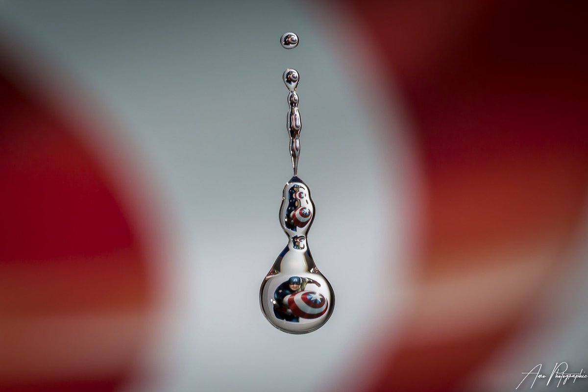 Est ce qu'un jour, j'arriverai à monter mes œuvres et prouvez que le travail en vaut la chandelle ? 🤔
 Bonne journée les #Artiste #Photographie #waterdrops #Marvel