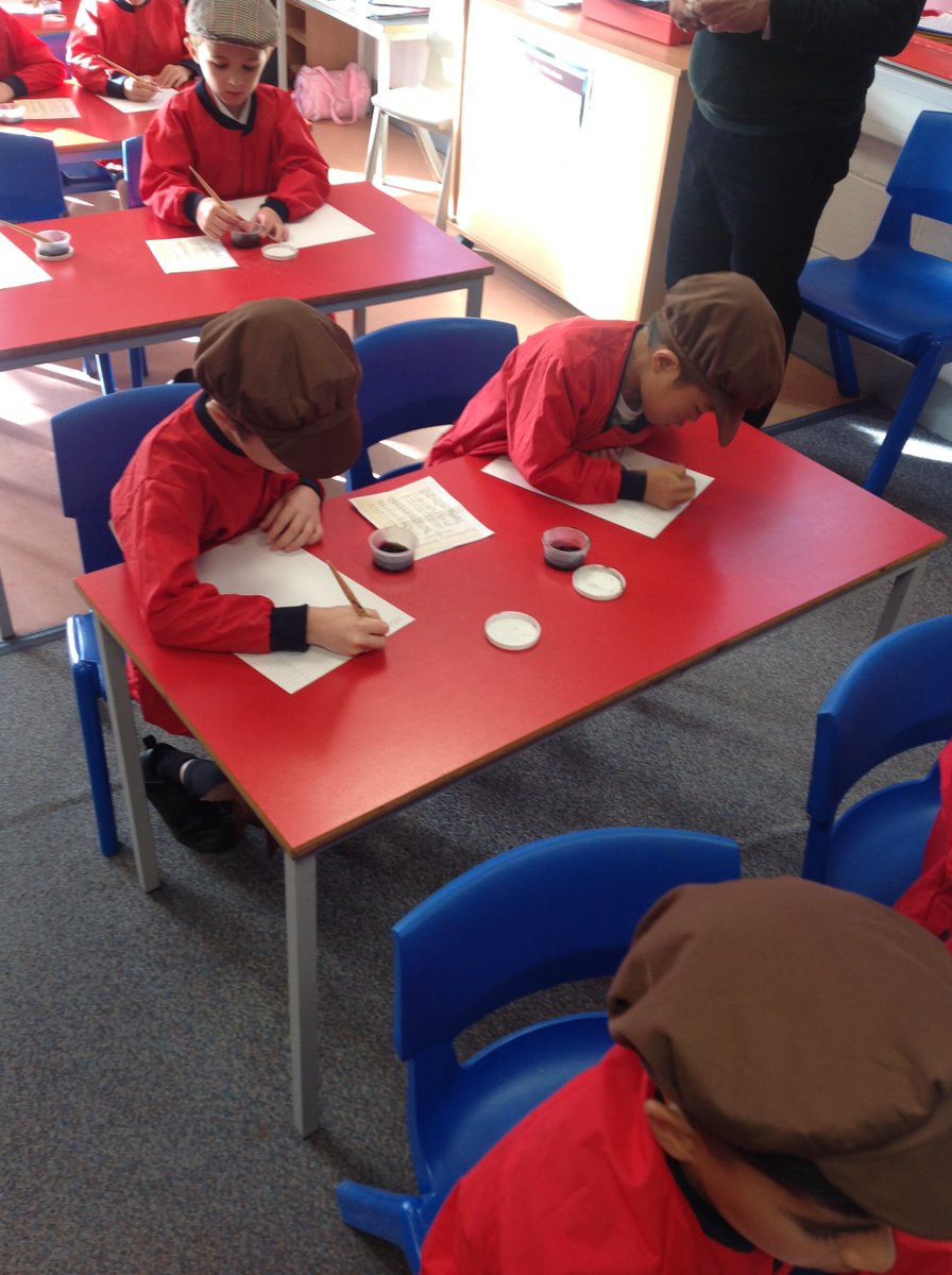 BGS_LowerSch's tweet photo. #BGS_Year2 are busy enjoying Victorian Day #BGS_humanities https://t.co/1hJOqwHy82