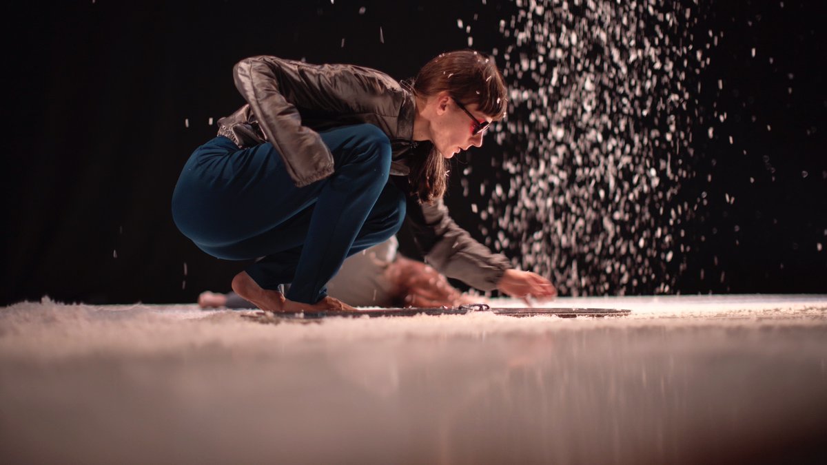 HIKATEATROA's tweet photo. #HikaTeatroa #oraitzapenak #recuerdos #tbt
2019. hurtan #Zaparrada ikuskizuna aurkeztu genuen.
#Avalancha un trabajo que presentamos en 2019.
Interpreteak/Interprestes: Noemi Viana, Myriam Perez Cazabon, Agurtzane Intxaurraga
Zuzendaritza/Dirección: Igor Calonge https://t.co/Ey9nYWpP5p