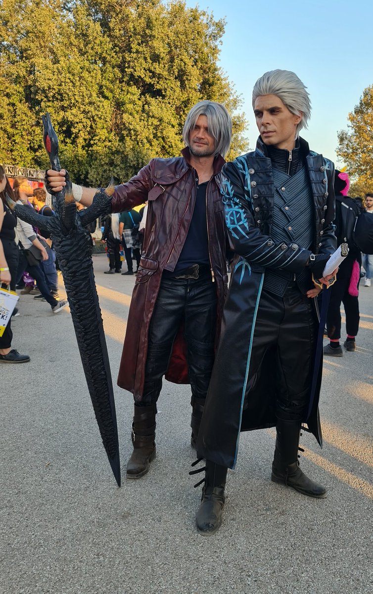 SambuZ Cosplay on X: Yamato commission for my brother Vergil  @mirko_sarullo #DevilMayCry5 #Vergil #Yamato #yamatosword #sword #DMC5  #cosplay #DevilMayCry @CapcomUSA_  / X