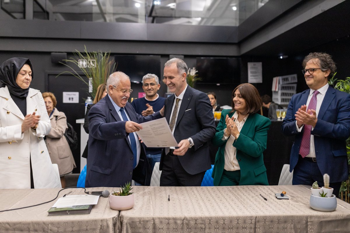 Renouvellement des conventions de partenariats avec les villes de Inegöl en Turquie et Arcos de Valdevez au Portugal, dans le cadre du Festival Toutes Latitudes de #cenon.