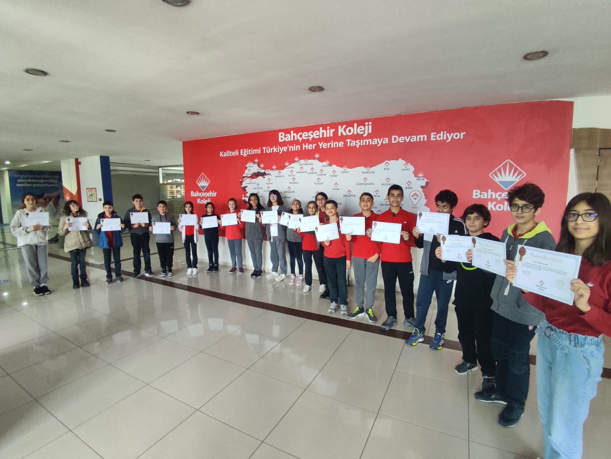 bahcesehir_van's tweet photo. Tüm Bahçeşehir Kampüsleri arasında yapılan 5.Sınıflar AGİS 2 Sayısal ile 6 ve 7.Sınıflar AGİS 3 Sayısal deneme sınavında tüm soruları doğru cevaplayarak, Türkiye https://t.co/jvYyLRxAtc olan öğrencilerimizi tebrik ederiz.👏👏
@dagozlem @AtlihanMumtaz @ismailK08300410 @DadayMikail https://t.co/0pZeZWY5zD