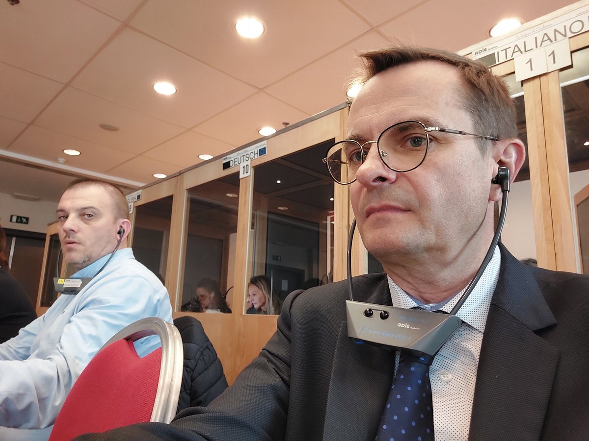 raufrere's tweet photo. Social Dialogue Committee railways sector Brussels today 🇪🇺🚄🚉🚇🚆#ETF #railways #itf #europe @UNSAFerro_Off @UNSA_officiel @UNSATRANSPORTS1 @FedUnsa #transports #railwaysworkers #syndicalisme #servicepublic #concurrence #rail #aufrereprivel @GroupeSNCF @SNCFVoyageurs @UTP_Fr https://t.co/NtyI3MB2LP