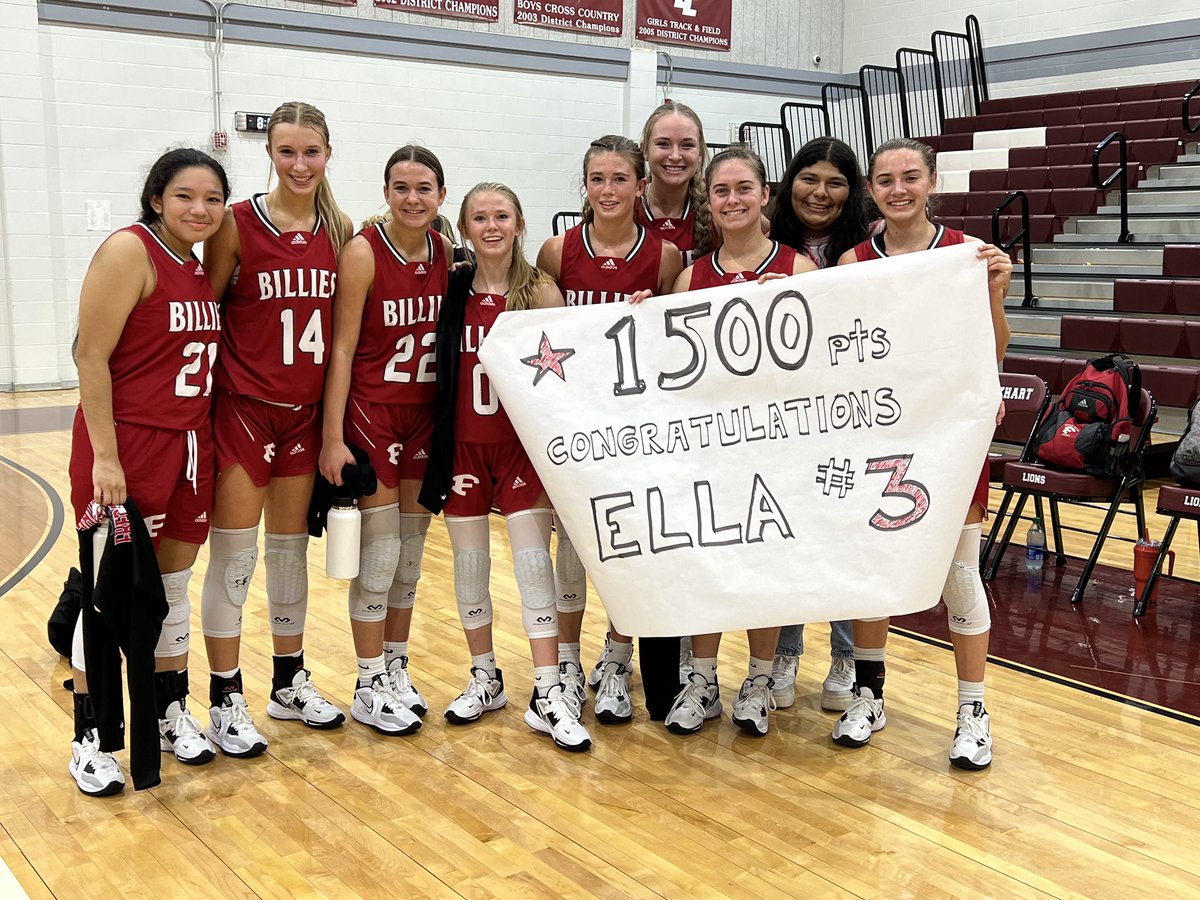 LadyBillieBball's tweet photo. Sr. Ella Hartmann hits a milestone last night vs. Lockhart.  Congrats &amp; well deserved!!❤️ T.R.U.S.T. https://t.co/jCRtNEVGcv