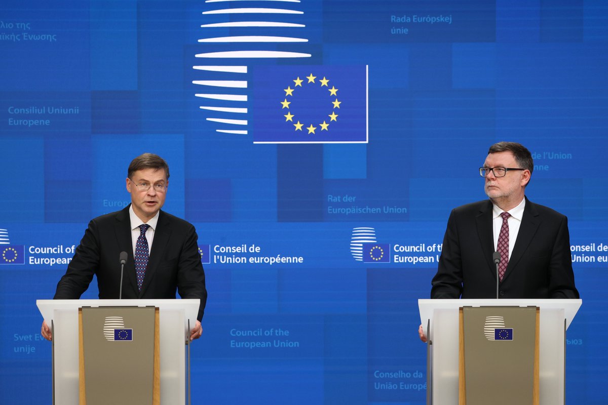 Valdis Dombrovskis (@vdombrovskis) on Twitter photo EU is moving ahead with more structured emergency financial support for Ukraine in 2023, as <a href="/EUCouncil/">EU Council</a> requested. <a href="/EU_Commission/">European Commission</a> will present proposal for €18 bln tomorrow.
Next step: confirmation by <a href="/Europarl_EN/">European Parliament</a> & <a href="/EUCouncil/">EU Council</a> - 🇺🇦 needs are urgent.
#Ecofin EU is moving ahead with more structured emergency financial support for Ukraine in 2023, as <a href="/EUCouncil/">EU Council</a> requested. <a href="/EU_Commission/">European Commission</a> will present proposal for €18 bln tomorrow.
Next step: confirmation by <a href="/Europarl_EN/">European Parliament</a> & <a href="/EUCouncil/">EU Council</a> - 🇺🇦 needs are urgent.
#Ecofin