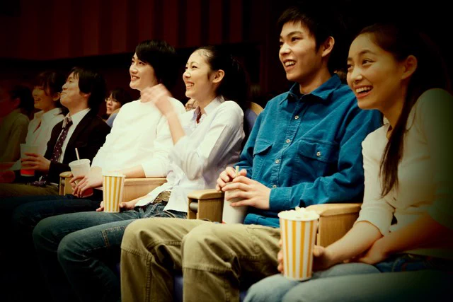 やっぱり皆思ってる！映画館の料金「高いと思う」が9割以上…