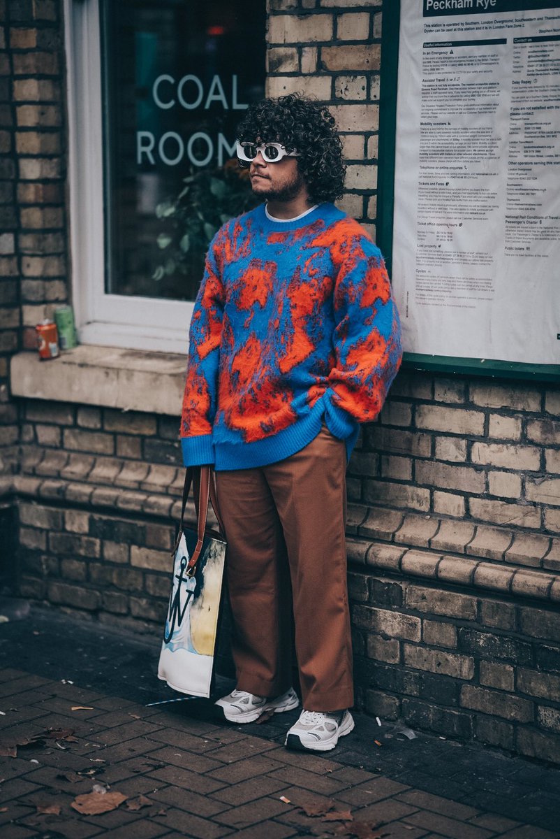 human_required's tweet photo. Express Yo Self 

#streetphotography #StreetStyle https://t.co/2k8TkGx12S