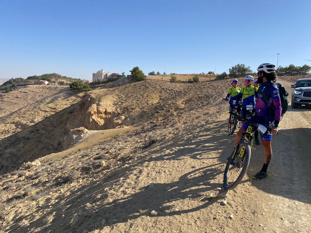 ¡Nuestras luchadoras de <a href="/retopelayovida/">Reto Pelayo Vida</a> ya han llegado a Madrid! 💪

El pasado 23 de octubre cinco mujeres que habían padecido cáncer se aventuraron a realizar el <a href="/retopelayovida/">Reto Pelayo Vida</a> y lo han superado con éxito 

Orgullosos es poco👏

#NOSHORTCUTS #SCOTTbikes #retopelayovida