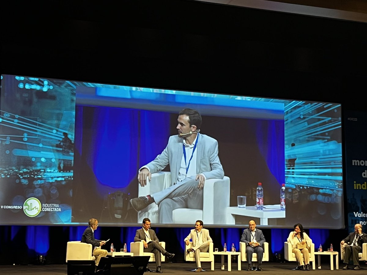 En 2da sesión del Congreso Industria Conectada desde Valencia, debate acerca de los retos para hacer realidad la digitalización en la Industria. Desde @Telefoncia <a href="/dariocesena/">Dario Cesena</a> CEO Geprom part of Telefonica Tech #CIC22 <a href="/TE_GranEmpresa/">Telefónica Grandes Empresas</a> <a href="/IConectada40/">Industria Conectada 4.0</a>