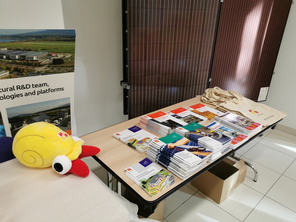 AQC_Lyon's tweet photo. Aujourd'hui visite de @ines_solaire et #certisolis avec restitution de l'étude @AQC_FR sur le PV. https://t.co/cSOQA5NHks