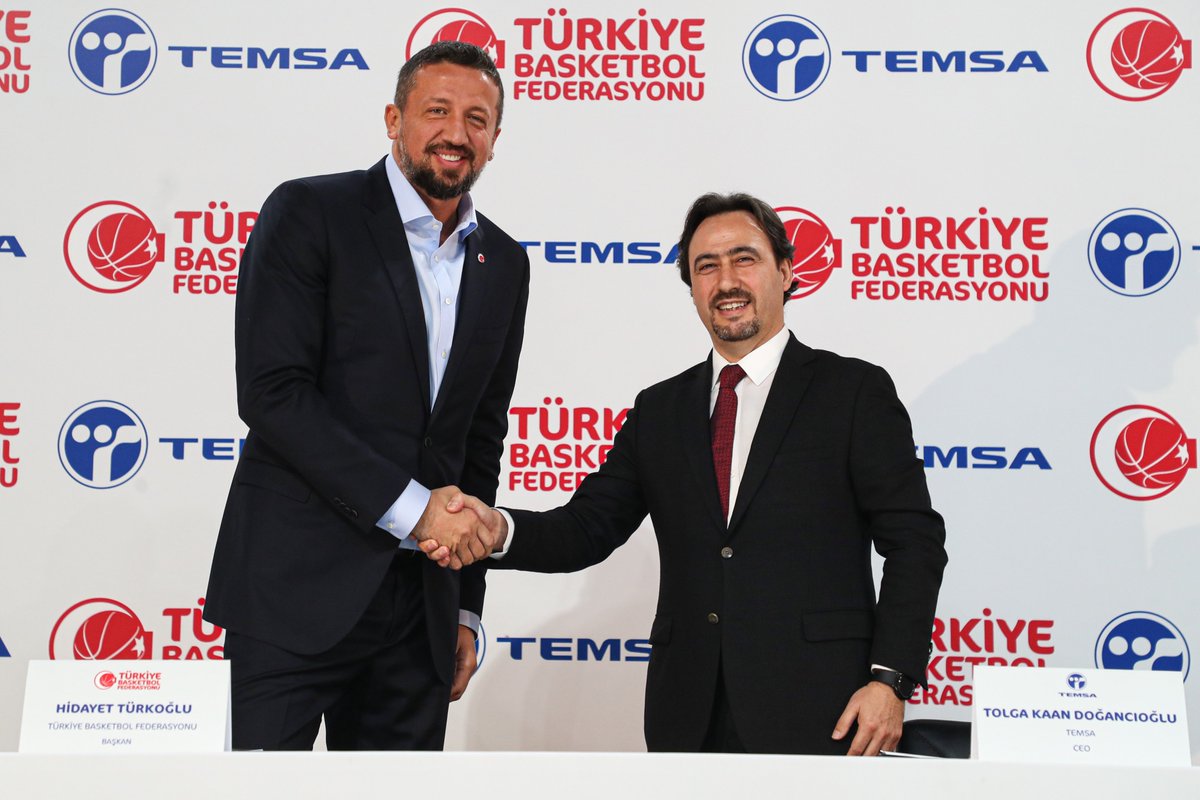 hidoturkoglu15's tweet photo. Ülkemizin en önemli kurumlarından TEMSA, önümüzdeki 3 yıl Milli Takımlarımızın resmi sponsoru olacak. Adını bütün dünyaya duyuran ve kabul ettiren böylesine önemli bir markayla iş birliği yapacağımız için gurur duyuyoruz. @temsaturkiye https://t.co/r4ZXrHyw99