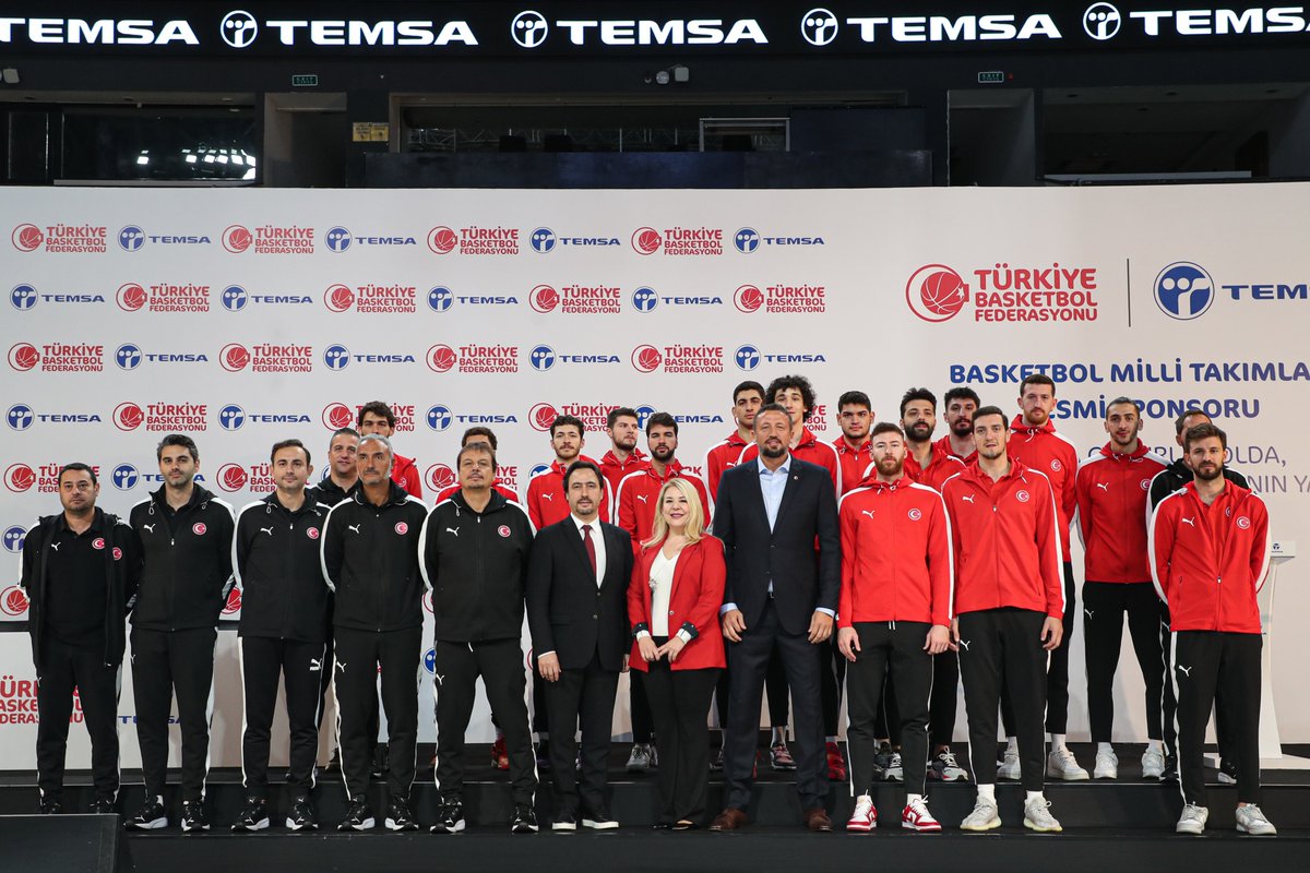 hidoturkoglu15's tweet photo. Ülkemizin en önemli kurumlarından TEMSA, önümüzdeki 3 yıl Milli Takımlarımızın resmi sponsoru olacak. Adını bütün dünyaya duyuran ve kabul ettiren böylesine önemli bir markayla iş birliği yapacağımız için gurur duyuyoruz. @temsaturkiye https://t.co/r4ZXrHyw99