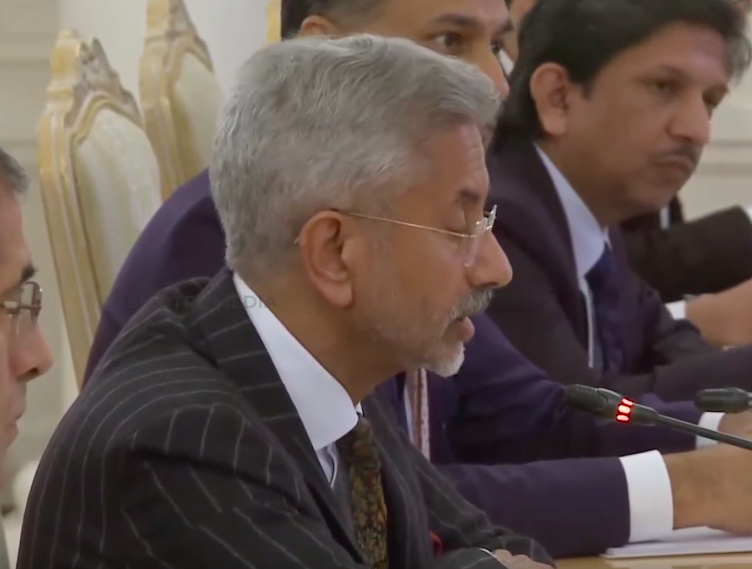 RT_India_news's tweet photo. ⚡️"🇮🇳 &amp; 🇷🇺 Engage Each Other in an Increasingly Multi-Polar World" - EAM #Jaishankar 

#BREAKING_NEWS https://t.co/bMm6IqWMva