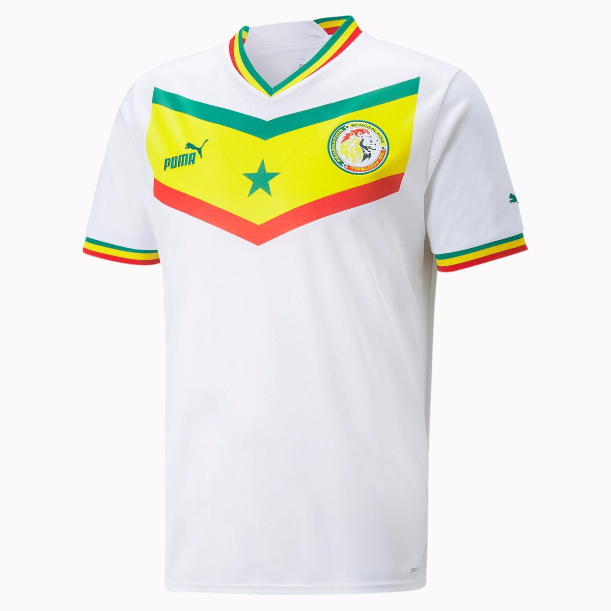 seneweb's tweet image. La vente de maillots contrefaits est formellement interdite pas la @Fsfofficielle .
Ces derniers les commercialisent à leur siège à 45.000f.
Dites-nous ce que vous en pensez en commentaire.
#Senegal @SMane_Officiel #seneweb #kebetu #QatarWorldCup2022 #Qatar