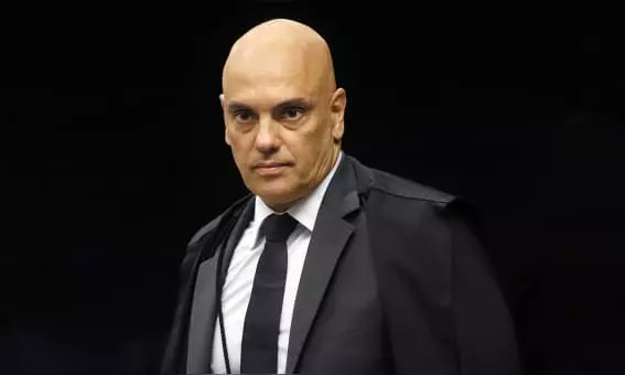 dmarcelowolski's tweet photo. Moraes quer nomes de financiadores de atos
Fonte: Jornal de Brasília|07.11.2022 19:29:17
"Vocês contam ou eu conto." "O povo brasileiro" https://t.co/yToJCnR4KH