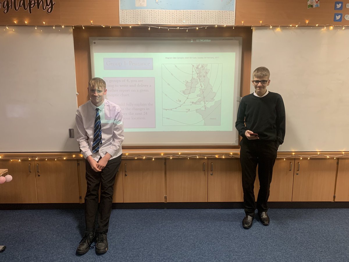 misskinggeo's tweet photo. More of my fab weather reporters from this morning βοΈβοΈπ¦οΈ we have a few future Sean Battyβs in the making #weatherreporter #revisionsession https://t.co/wT6qDu99gc