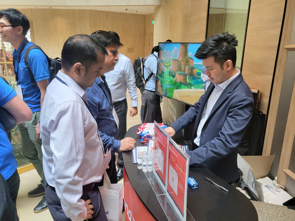 BeyondTrust's tweet photo. We had a great time at SailPoint Navigate in Singapore alongside @SailPoint and @pingidentity.
Find out more about our powerful partnership below:
https://t.co/31DUQUmAJd
#SailPointNavigate #Singapore #identitymanagement #identitysecurity #digitaltransformation https://t.co/fBJpYctxdl