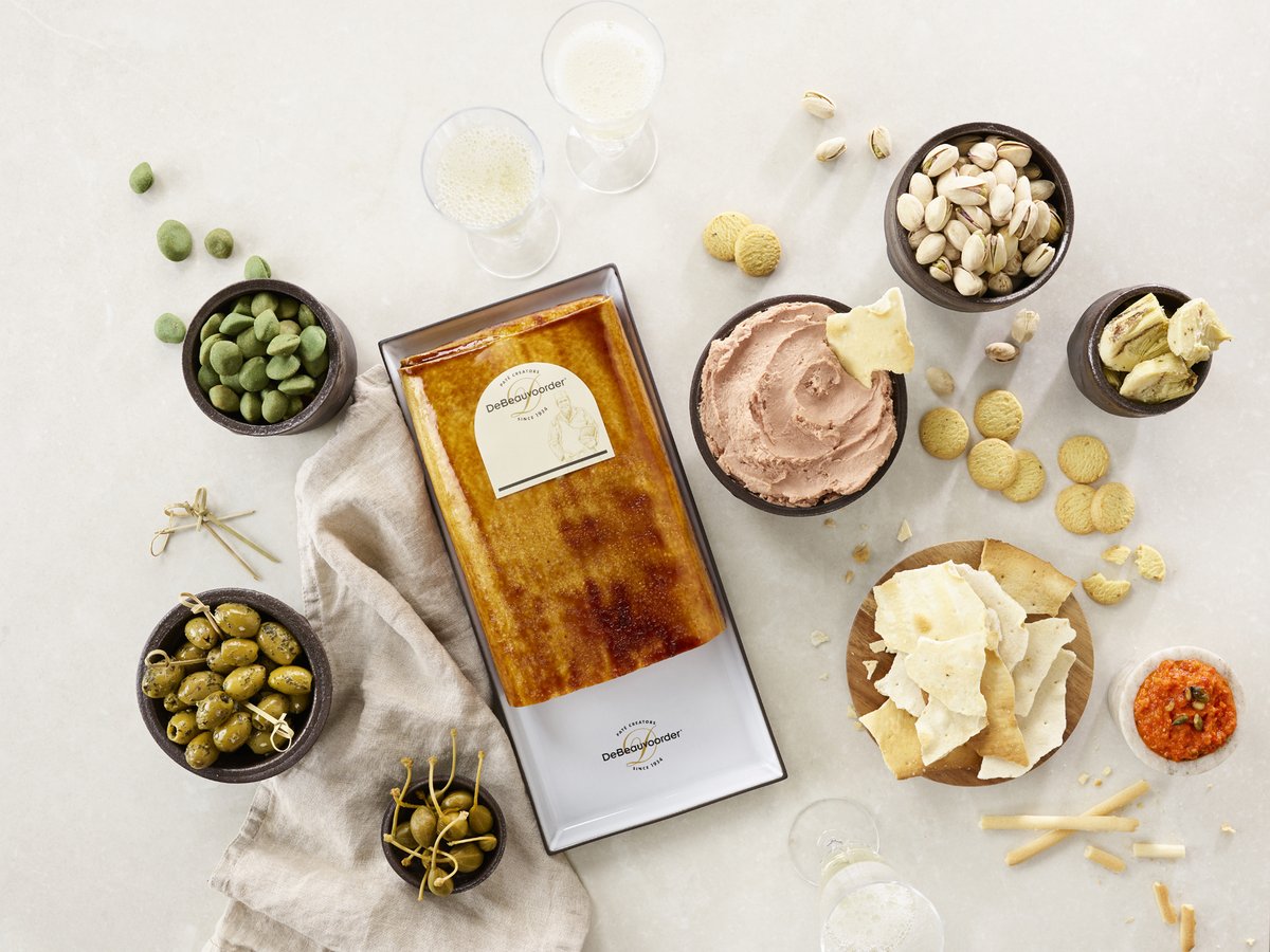 SlagersV's tweet image. DE BEAUVOORDER LANCEERT FIJNE KARAMELPATÉ MET GROF ZEEZOUT

De Beauvoorder Paté NV is de ‘paté préféré’ voor wie houdt van authentieke smaken. Het geheim? Echt vakmanschap dat teruggaat tot de jaren dertig.

slagersvak.biz/nl/nieuws/08-1…