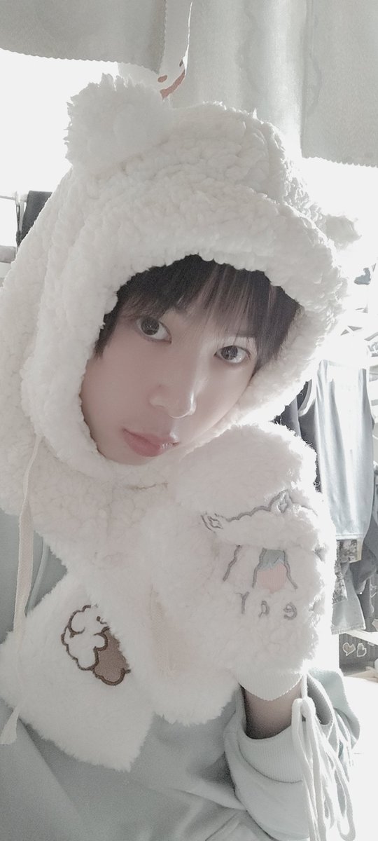 XynMtf's tweet photo. 好久没上推了，浅发一下男装照片吧₍˄·͈༝·͈˄*₎◞ ̑̑ https://t.co/Gi4mFrk3wK