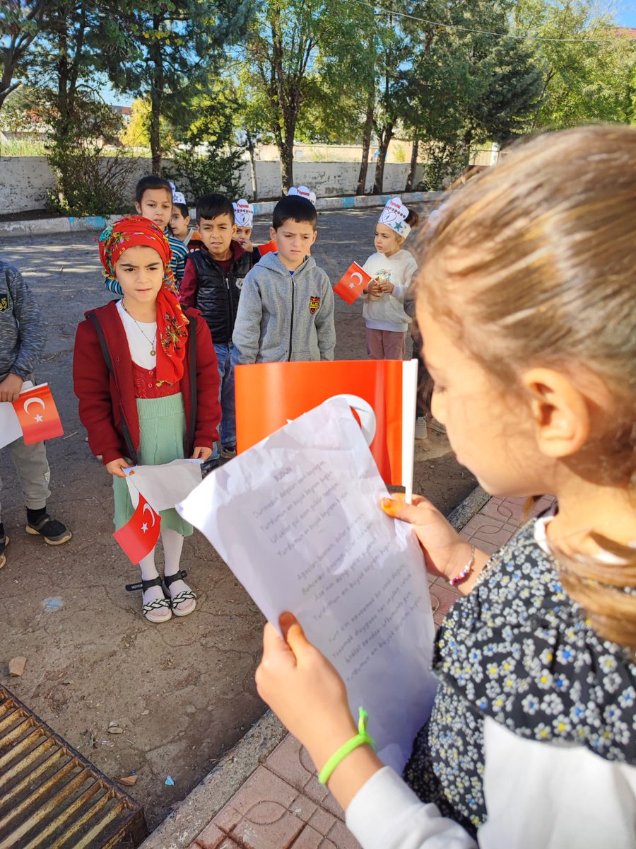 29 Ekim Cumhuriyet Bayramı Coşku ile Kutlandı <a href="/ErnezDemir/">Demir Ernez</a> <a href="/SurMilliEgitim/">Sur İlçe Milli Eğitim Müdürlüğü</a> <a href="/surkaymakamlik/">Diyarbakır Sur Kaymakamlığı</a>