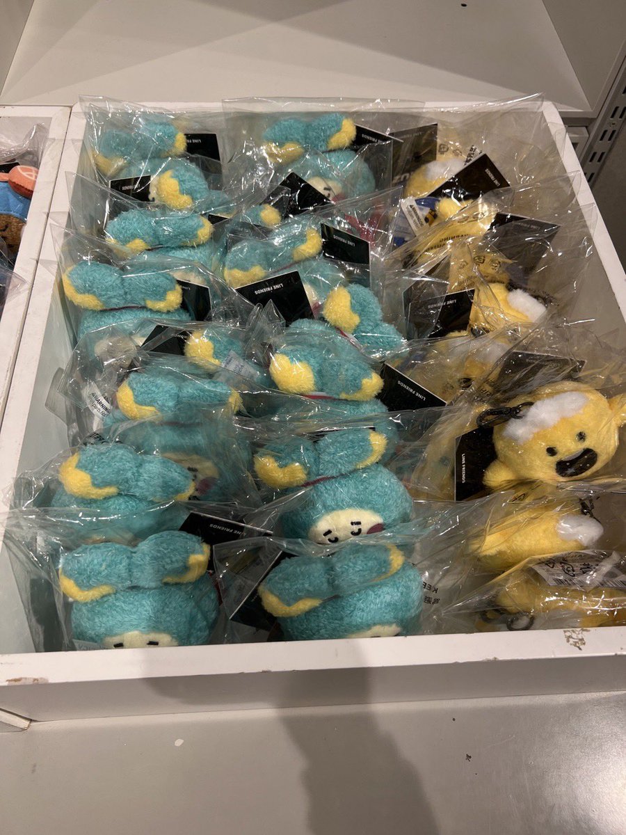 stuffbybt's tweet photo. จะมีไปหิ้วน้องสองคนนี้ matersu , yedee รุ่น bag charm มีใครสนใจไหมคะ 

🫶🏻 590.- (มัดจำ 200)
🍧 รุ่นเล็กตัวแบน 490.- 

#ตลาดนัดtreasure #ตลาดนัดtruz https://t.co/jZ1O3l2IqP