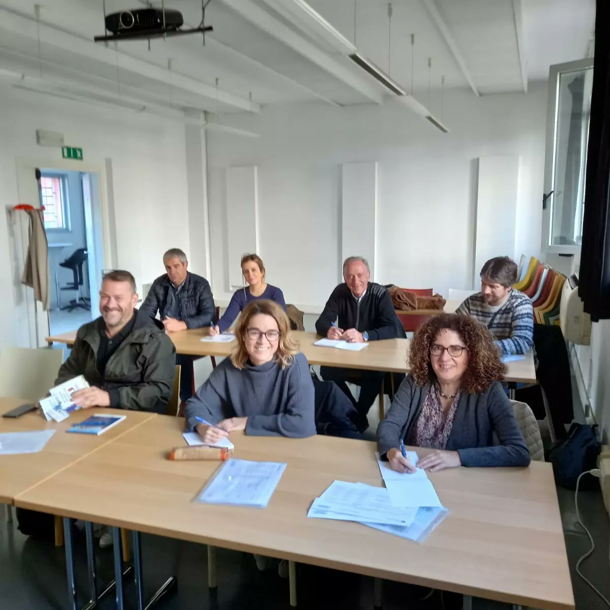 CDonibane's tweet photo. Responsables de empleo de centros de FP de Navarra están realizando una movilidad Erasmus+ en Vicenza (Italia) para conocer y compartir experiencias.
@cdonibane
@educacion_na
@ci.agroforestal
@maria.ana.sanz
@esc_educa
#Politecnico Estella
#Estna https://t.co/G8GpNbzhtd