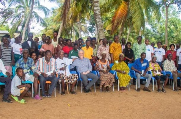 EndModernSlave1's tweet photo. In the past month, one of our operations involved the rescue of twenty-five (25) children at Ada in the Ada East District of the Greater Accra Region. The victims were provided with their education and health needs, and their parents were given Sustainable Livelihood Support. https://t.co/blDmmCzccb