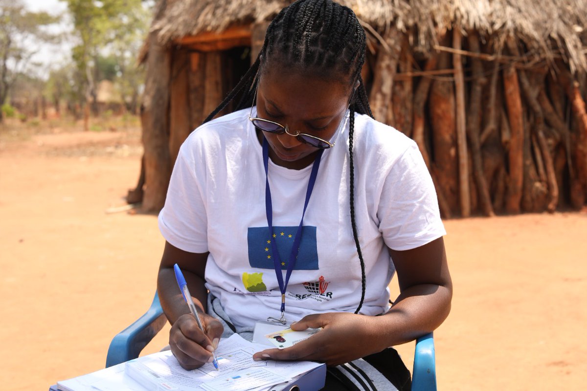 Acontraelhambre's tweet photo. El #CRESCER continúa con la implementación del ensayo comunitario #StudyMuCCUA para prevenir la desnutrición crónica en Huila #Angola. 260 mujeres ya han recibido las primeras entregas de suplementos alimenticios y transferencias monetarias. ¡Seguimos! @fresan_angola @UEemAngola https://t.co/AAR4p3V8lg