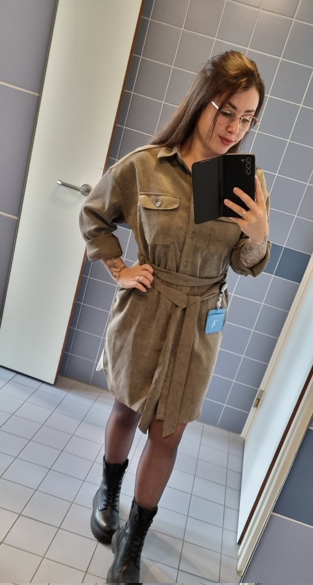 Simonee' 🫠 tweet media