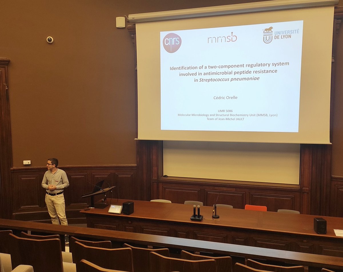 <a href="/CedricOrelle/">Orelle Cédric</a> represented our lab at a presentation at the #AMP2022 congress at the <a href="/institutpasteur/">Institut Pasteur, since 1887</a>, great talk 👏