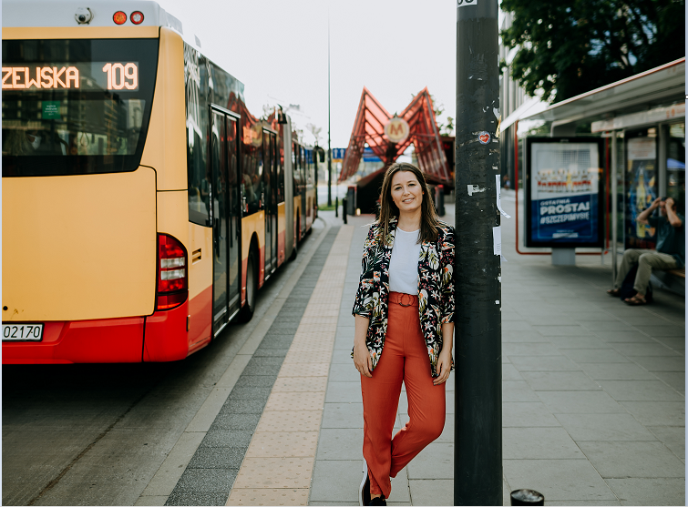 Revista AreaUrbana (@areaurbana) on Twitter photo #Quées y #cómoconvertirse en una #SmartCity
Algunas #ideas, las detalló a #AreaUrbana la directora de #TrendSmartCities, consultora especializada en #ciudadesinteligentes para empresas, Lucía Bellocchio.
<a href="/lubellocchio/">Lucía Bellocchio</a>
bit.ly/3DOcpju #Quées y #cómoconvertirse en una #SmartCity
Algunas #ideas, las detalló a #AreaUrbana la directora de #TrendSmartCities, consultora especializada en #ciudadesinteligentes para empresas, Lucía Bellocchio.
<a href="/lubellocchio/">Lucía Bellocchio</a>
bit.ly/3DOcpju