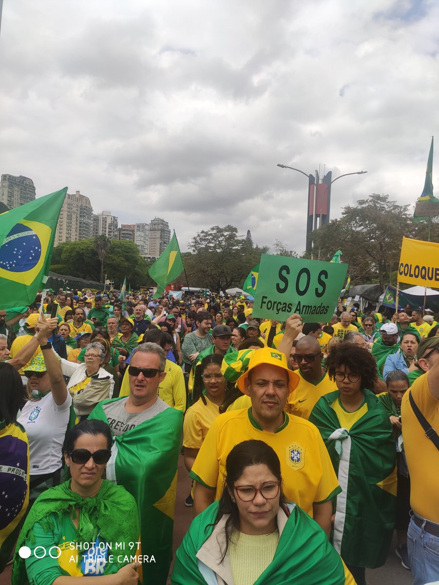 CidadaoLigeiro's tweet photo. 🇧🇷🇧🇷🇧🇷🇧🇷😉 Bora
#BrazilanSpring https://t.co/4f5J2DuoqC