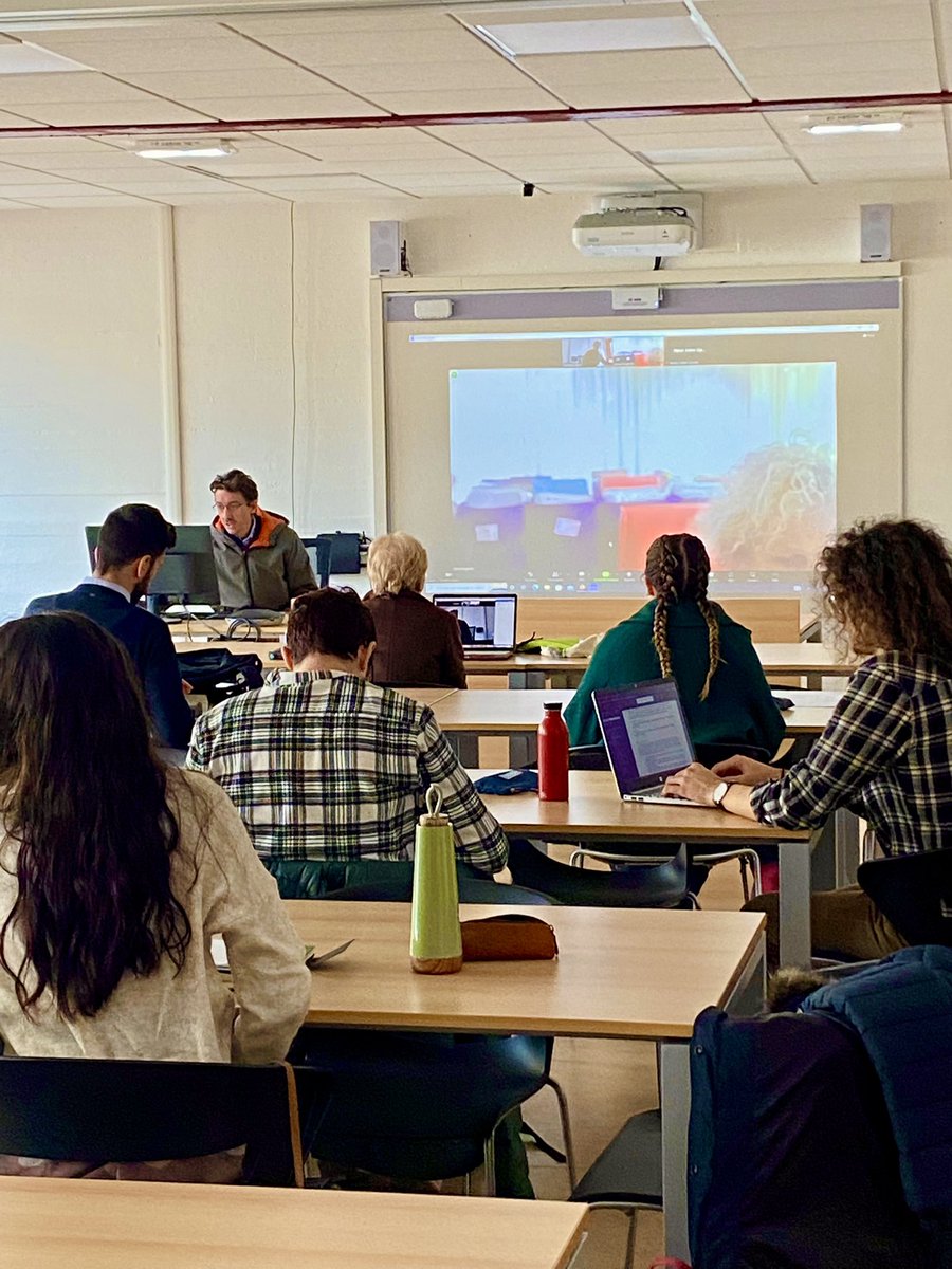 Dipartimento Lingue Letterature Straniere – UniVr (@dills_univr) on Twitter photo ❄️ #𝗪𝗶𝗻𝘁𝗲𝗿𝗦𝗰𝗵𝗼𝗼𝗹 in #digitalhumanities - La Prof.ssa Anna Bognolo (<a href="/UniVerona/">Università di Verona</a>) collegata con noi per “Il #libroantico nell’#eradigitale: il caso del #ProgettoMambrino”.
#eccellenza #altaformazione #dottorandi #progettodieccellenza ❄️ #𝗪𝗶𝗻𝘁𝗲𝗿𝗦𝗰𝗵𝗼𝗼𝗹 in #digitalhumanities - La Prof.ssa Anna Bognolo (<a href="/UniVerona/">Università di Verona</a>) collegata con noi per “Il #libroantico nell’#eradigitale: il caso del #ProgettoMambrino”.
#eccellenza #altaformazione #dottorandi #progettodieccellenza
