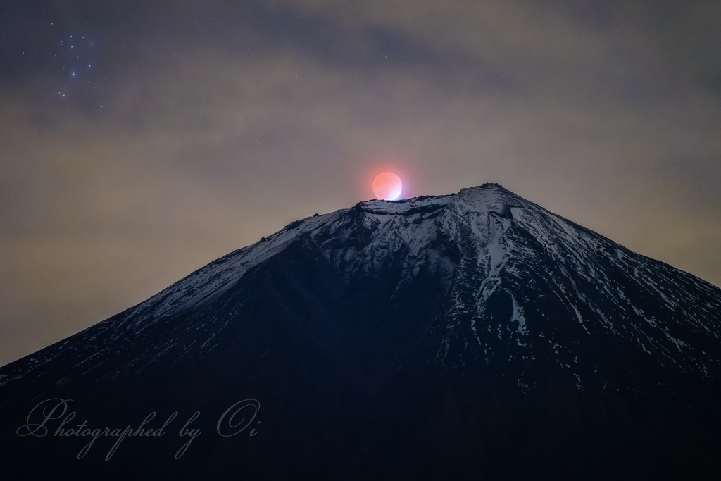 あの日の月食と富士山です😊 今日は富士山と月が遠いのでお休みです。