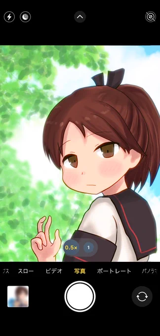 敷波ちゃんは「アタシを撮ってどうすんのさー……」って言いながら遠慮がちにピースしてくれる。 