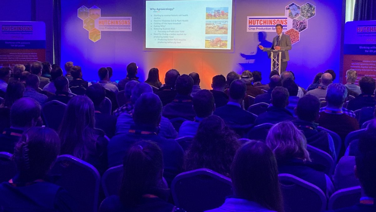 HutchinsonsAgUK's tweet photo. Harry Heath, host of the Helix Agroecology Farm, outlines how he farms in an Agroecological way at today's Agroecology Conference, highlighting how he's tackled soil health issues on the Shropshire pig and arable farm

Learn about our Agroecology services: https://t.co/yvU4zXGycQ https://t.co/o1hnvA9Mwo