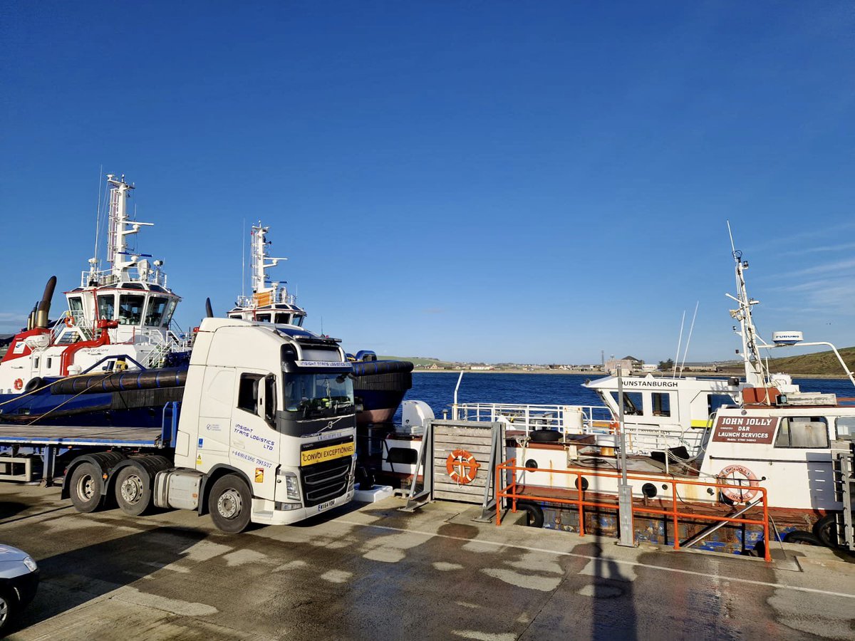 InsightTrans's tweet photo. Shipping fenders delivered into sunny Orkney islands this week☀️🏴󠁧󠁢󠁳󠁣󠁴󠁿 #Marine #Logistics #Transport https://t.co/ibhTgGtdT4