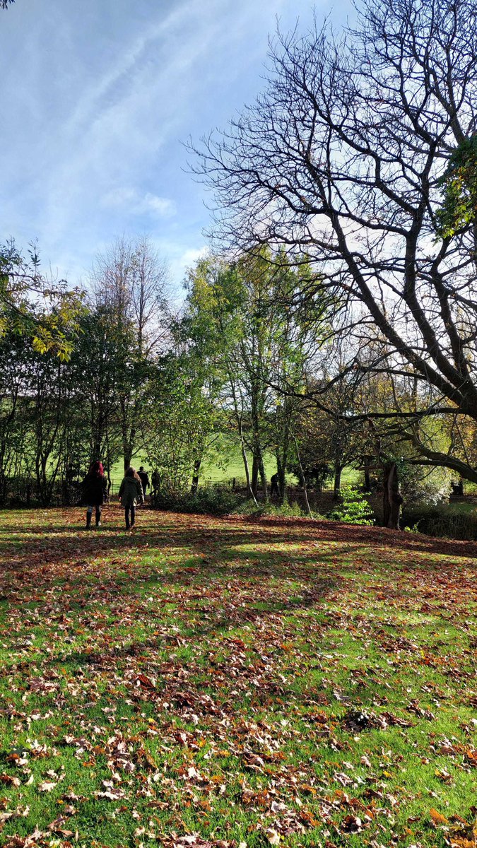 Bristol_CI's tweet photo. Big thanks to the BCI members who joined our recent Walk &amp; Talk outdoor networking event on a glorious autumn day 🍂 🥾 🐶 

Look out for the next event with @Outside________ coming soon. 

Sign up to our newsletter to stay updated: https://t.co/5WgBWPGnTa https://t.co/WcAyHsNOB8