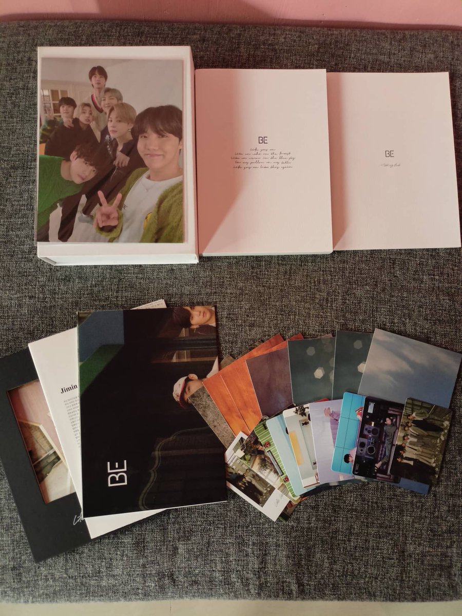 eisasakalam's tweet photo. wts | lfb | #pabuyeryel

Bts be deluxe album
-complete inclu w/ sketchbook pob
-10/10
-price: 2000
-long dop, dp:500
-still negotiable

t. bts be deluxe album BE jin rm suga jimin taehyung jhope jungkook BTS https://t.co/2w2vpApcNE