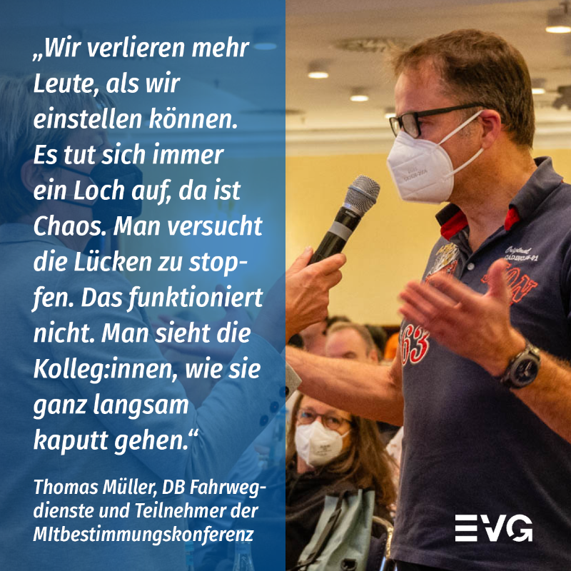 DeineEVG's tweet photo. Intensive Debatten auf der #MBK22. Und sie zeigen, beim #Personalmangel muss sich dringend etwas drehen. Ein Beispiel von vielen: die Situation bei #DB #Fahrwegdienste.