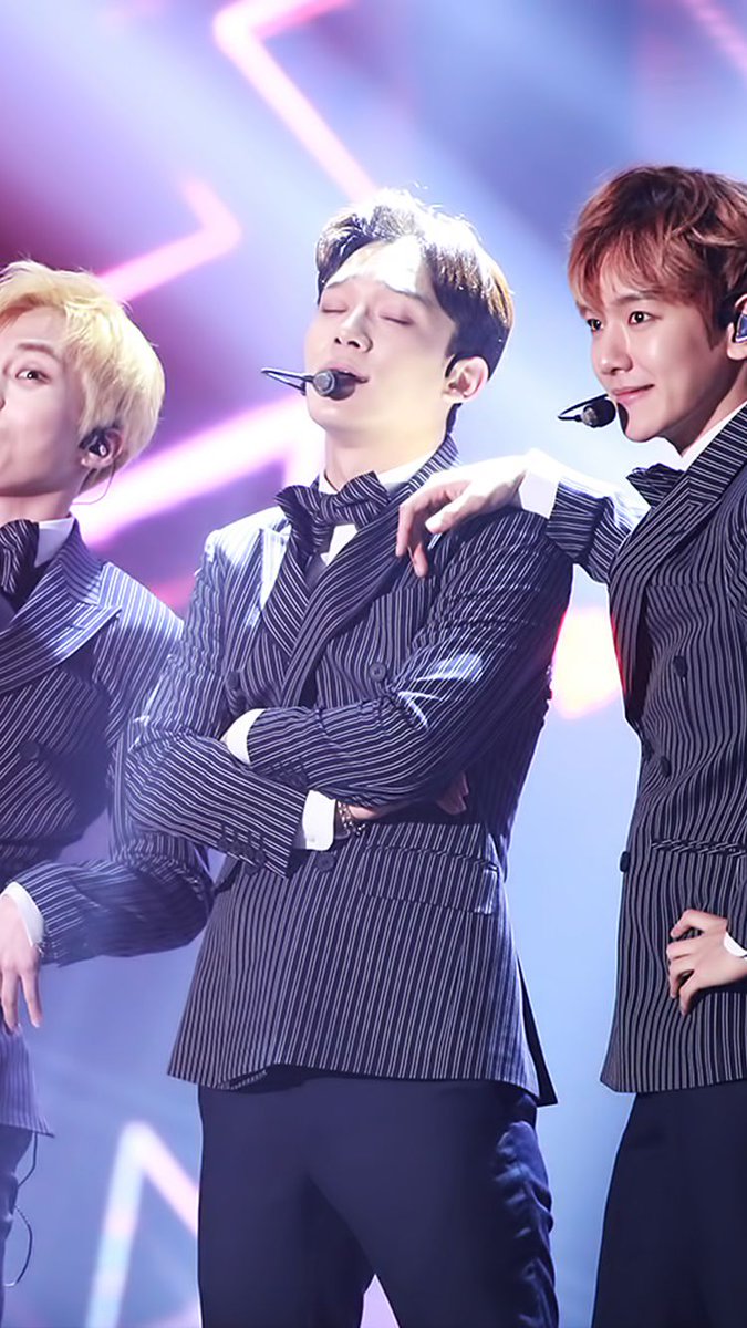 YourDailySM's tweet photo. Your daily dose of EXO. #YourDailySM #EXO #SMEntertainment #Scheduled @weareoneEXO https://t.co/q02sIcwLmY