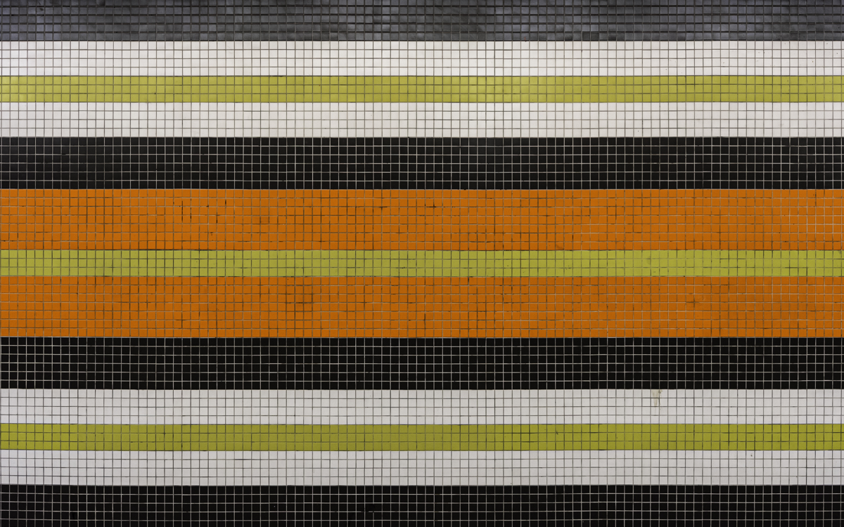 Our penultimate journey – on the U8 – will begin tomorrow. But before we say goodbye to the U7, here is a thread of the best tiles on the line.

No. 1: The Greatest (Konstanzer Straße).