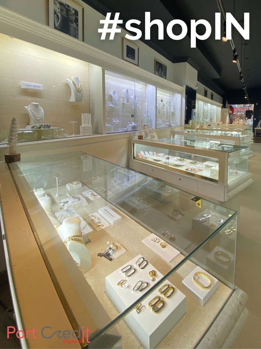 Portcreditbia's tweet photo. The #PortCreditBIA can cover all your shopping needs for everyone on your holiday list. Find what you're looking for, from jewellers to home goods, pet treats to boutique clothing, and sleepwear to outdoor equipment, find what you're looking for #INThePort.
#shoplocalportcredit https://t.co/sIbiNFiW4w