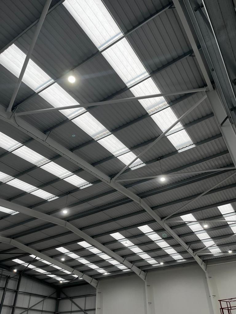 First of two warehouse fitouts in Nottingham - new LED high bay lighting. Also new power and IT infrastructure too. 

0115 775 1060
effico.ltd 

#EfficoLtd #Nottingham #Nottinghamshire  #commercialelectricians #domesticelectricians #LEDLighting #EnergySaving