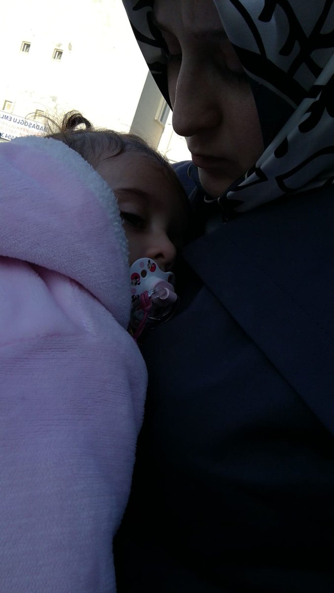 Bu acının nerde merhemi söyle yüreğim..